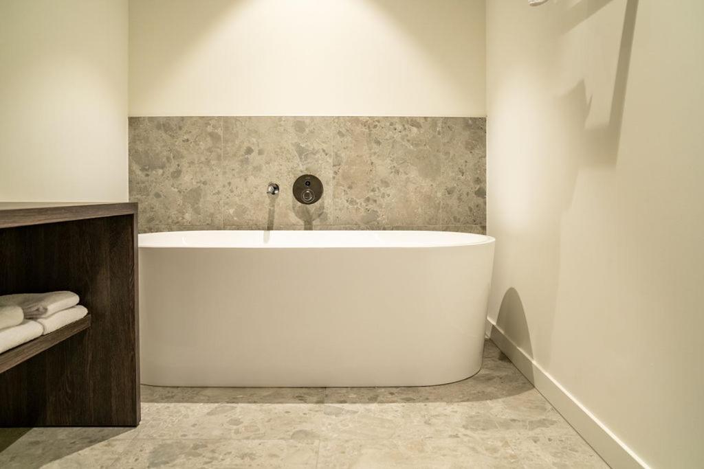 Boutique Hotel Annamaes, Maastricht-Hoge Kempen Lanaken Bagian luar foto