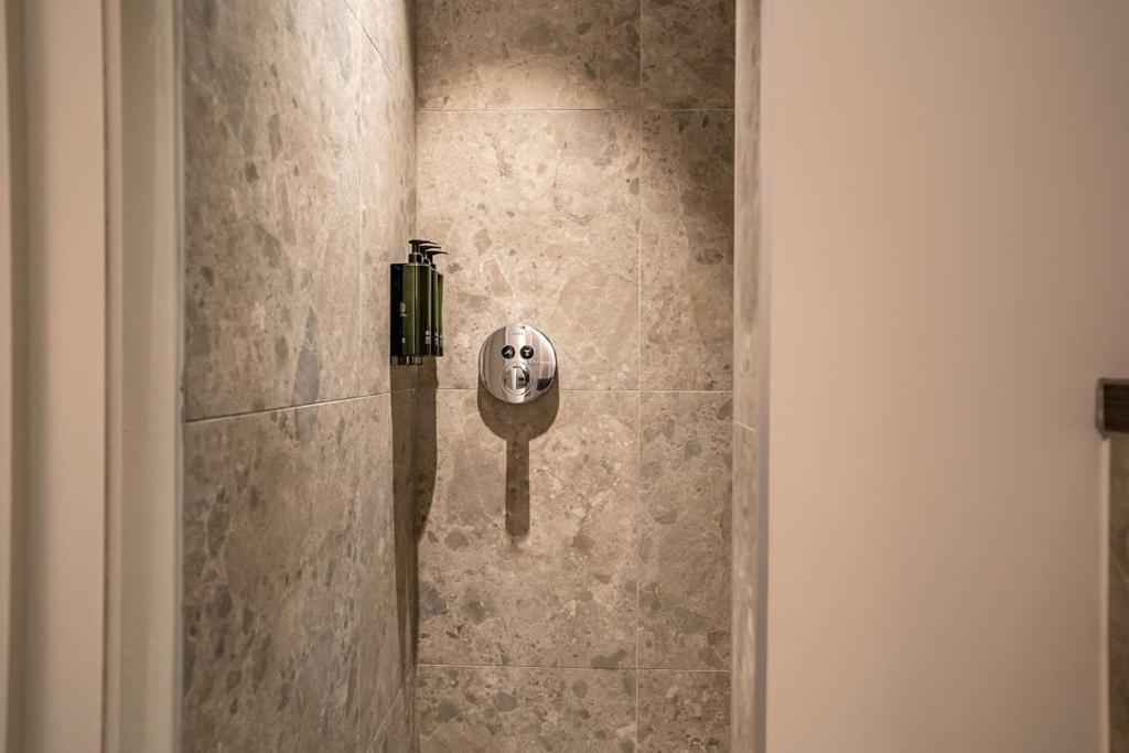 Boutique Hotel Annamaes, Maastricht-Hoge Kempen Lanaken Bagian luar foto